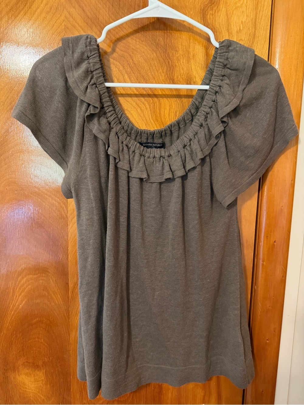 Banana Republic Taupe Ruffled Scoop-Neck Tunic Top